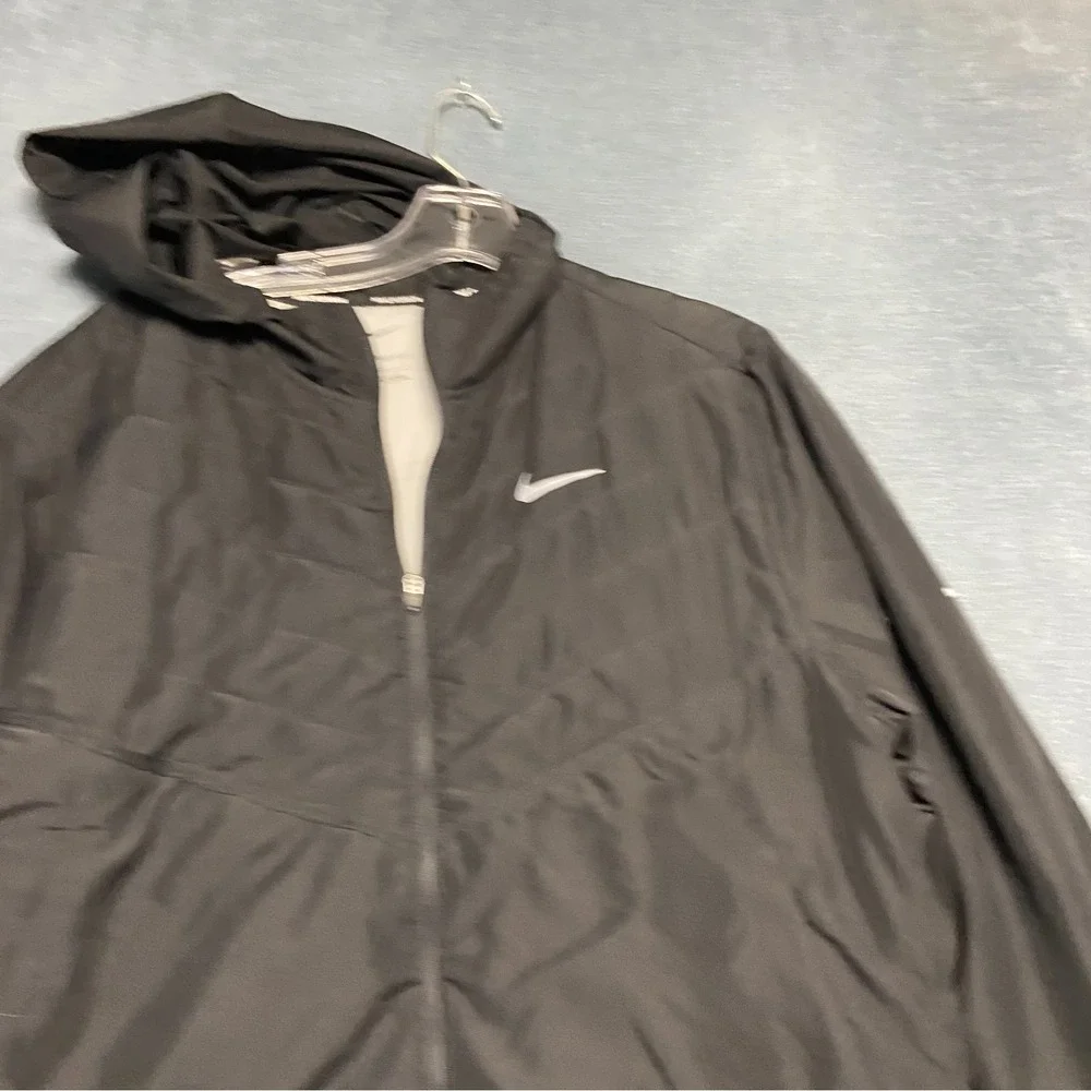 Nike Running Jacket Mens Large Black Hooded Long Sleeve Full Zip Therma Fit
